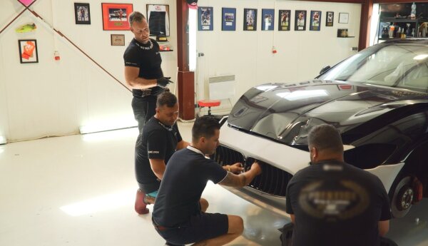 Powypadkowe Maserati lepsze niż nowe z fabryki!